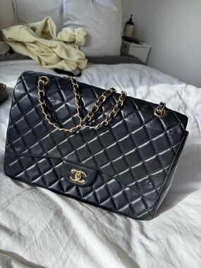 CHANEL * D U P E * Black Quilted Shoulder Bag with Gold Chain Strap